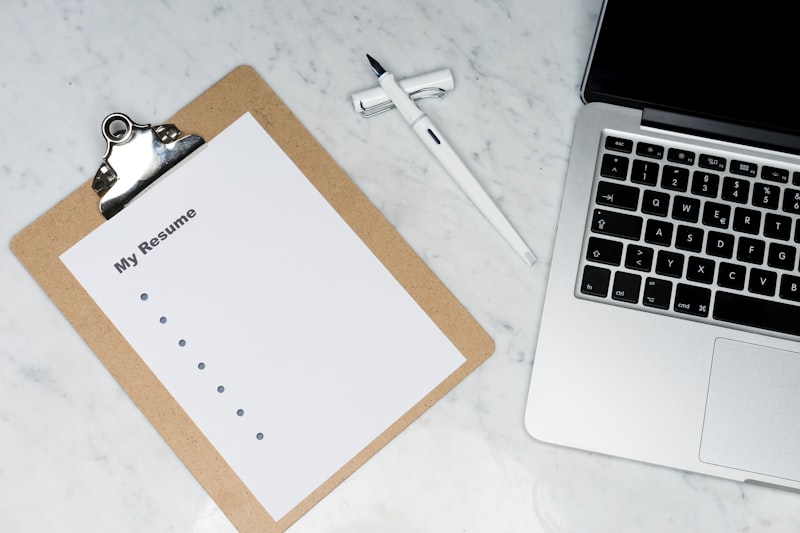10 Resume Tips That Get You Noticed by Recruiters